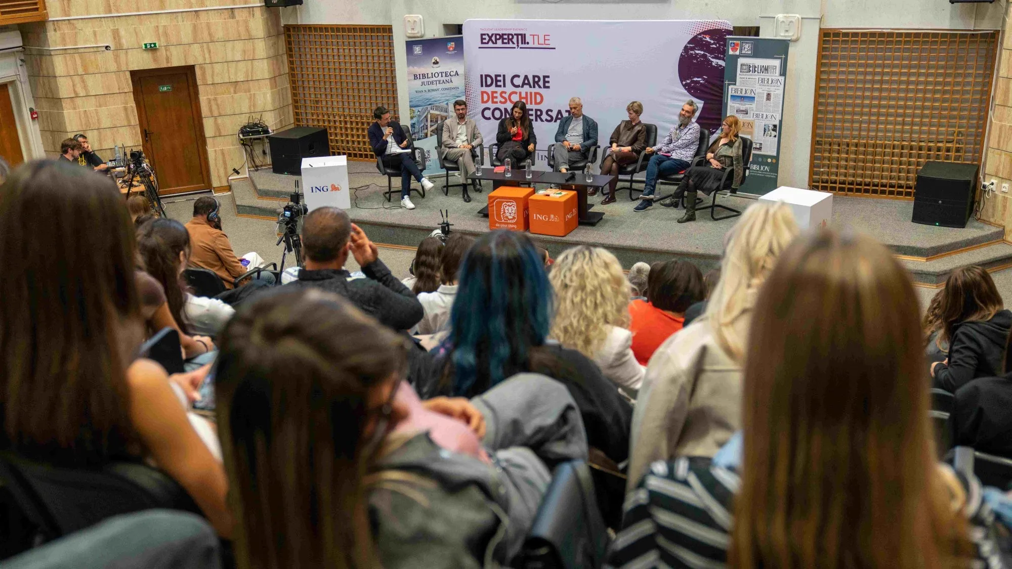 Panel Experții. Thought Leadership Evenings – Idei care deschid conversații